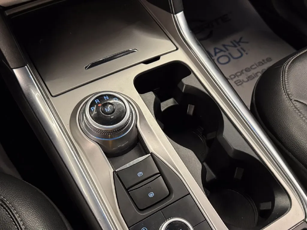 Ford Explorer photo 15