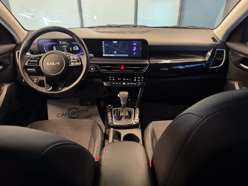 Kia Seltos photo 9