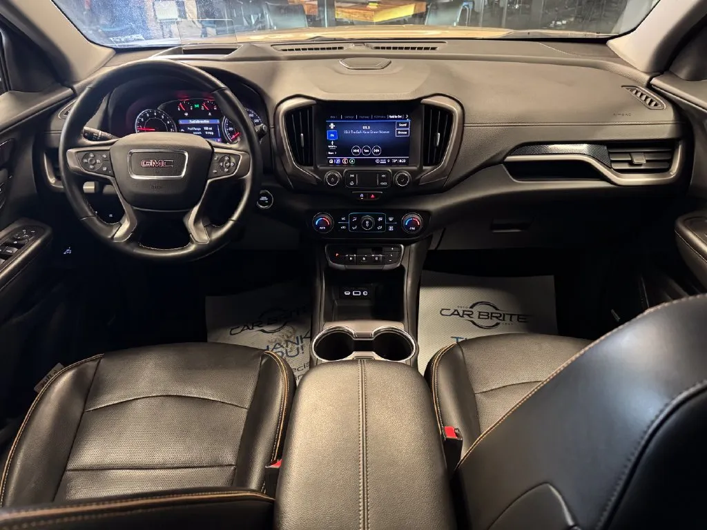 GMC Terrain photo 9