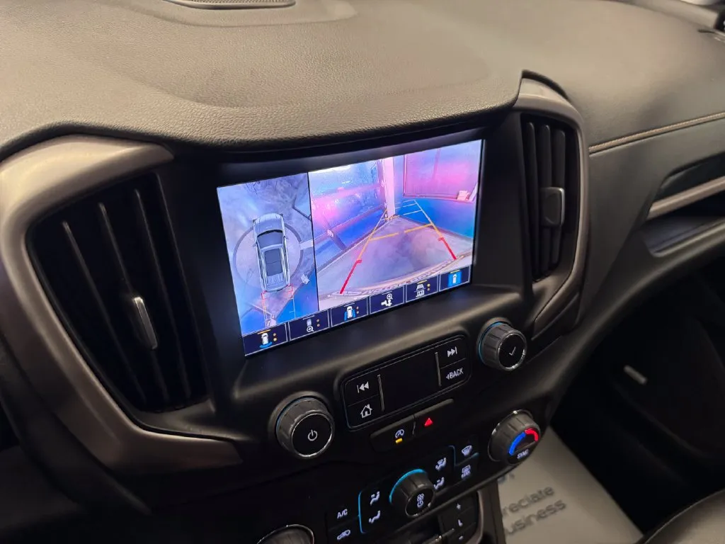 GMC Terrain photo 14