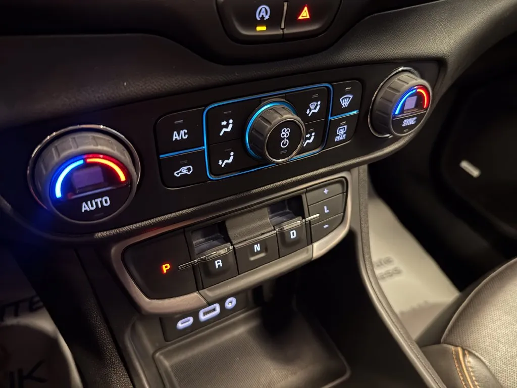 GMC Terrain photo 15
