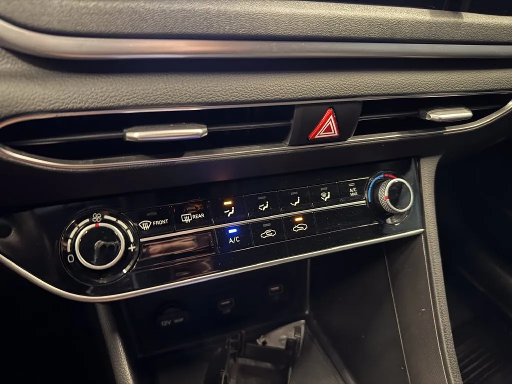 Hyundai Sonata photo 15