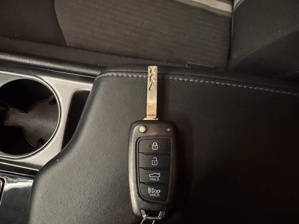 Hyundai Sonata photo 17