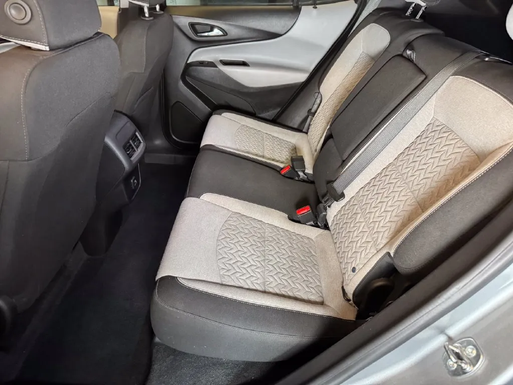Chevrolet Equinox photo 21