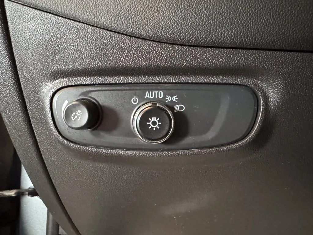 Chevrolet Equinox photo 18
