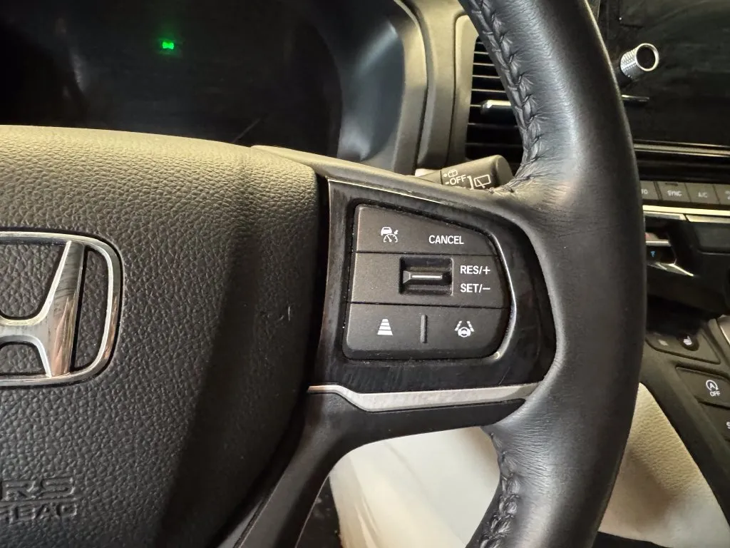 Honda Odyssey photo 12