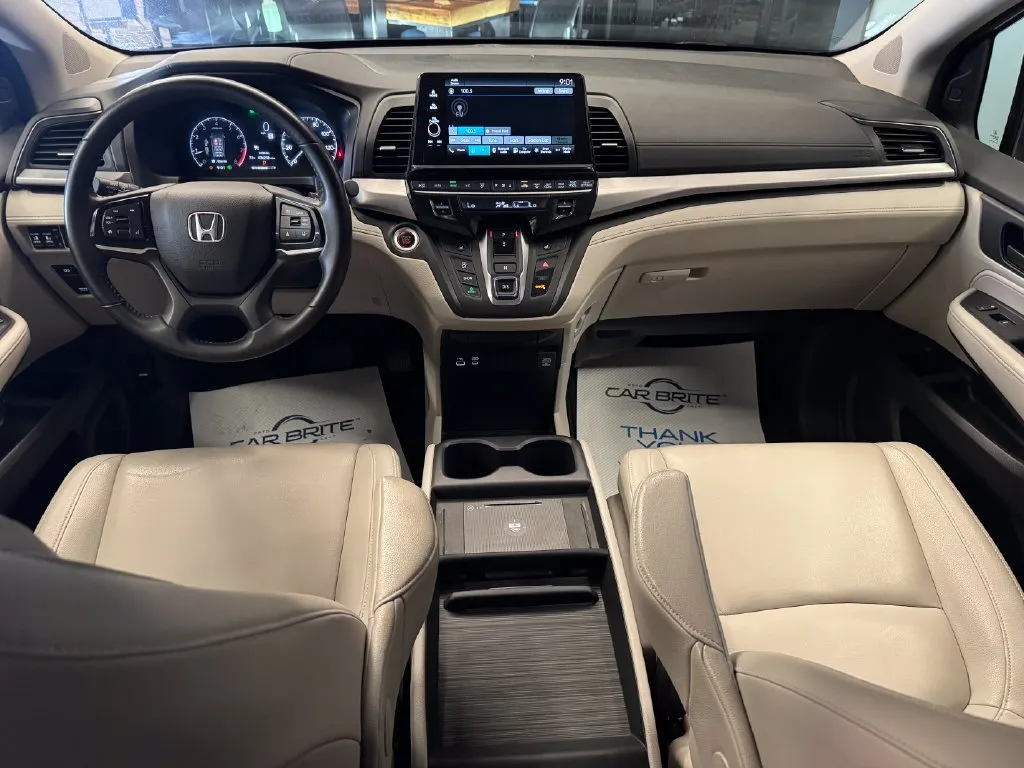 Honda Odyssey photo 9