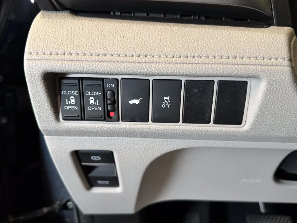 Honda Odyssey photo 17