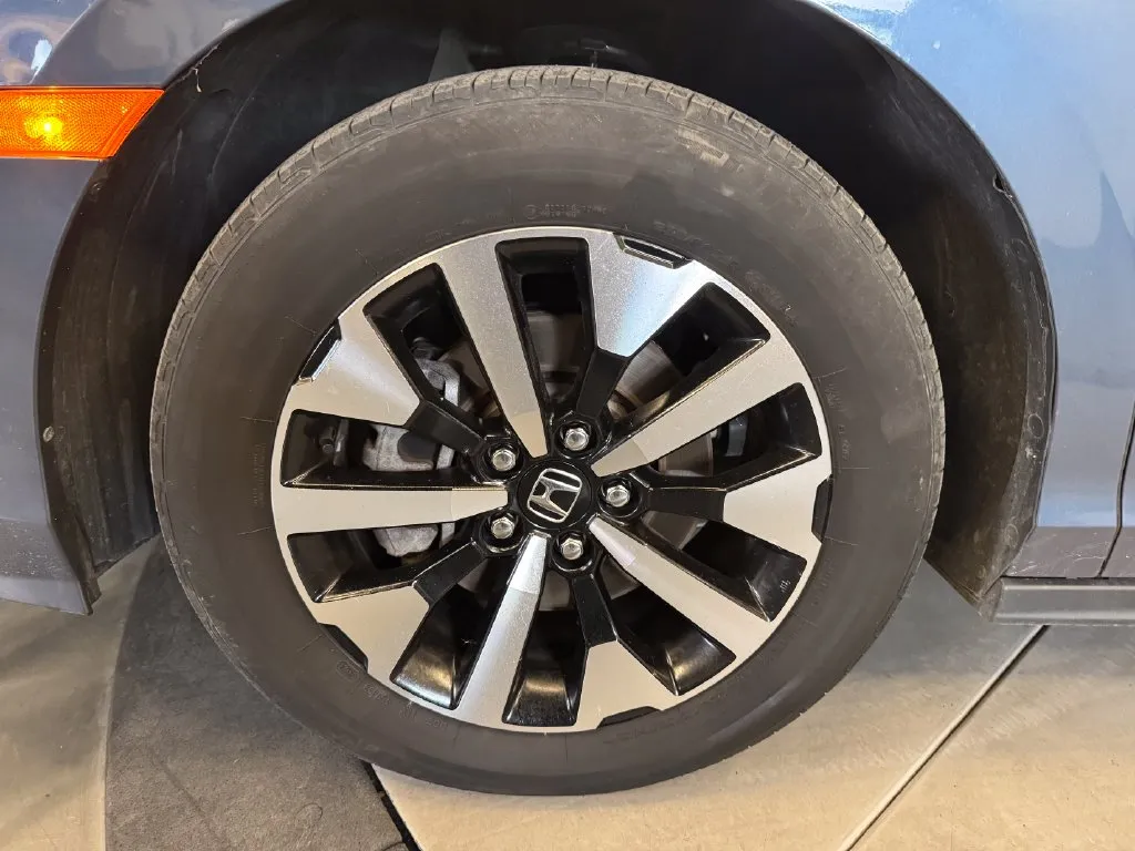 Honda Odyssey photo 24