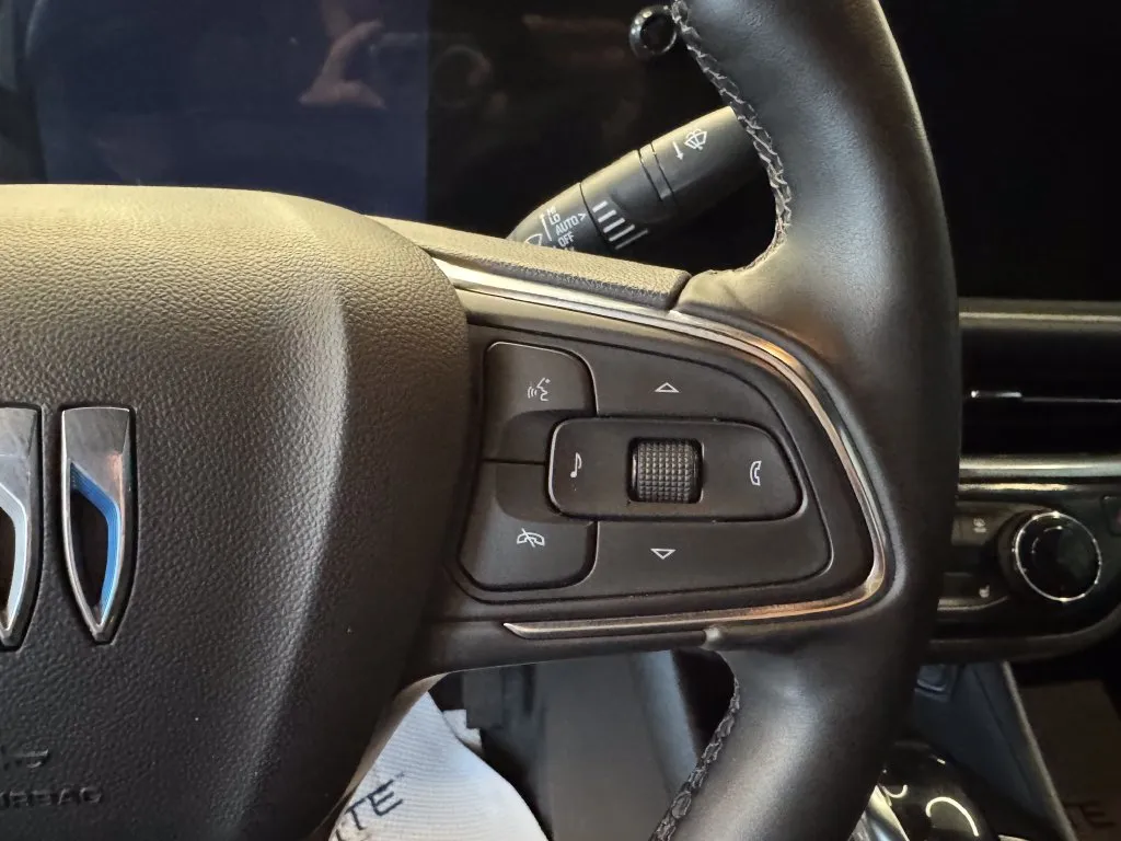 Buick Envista photo 12