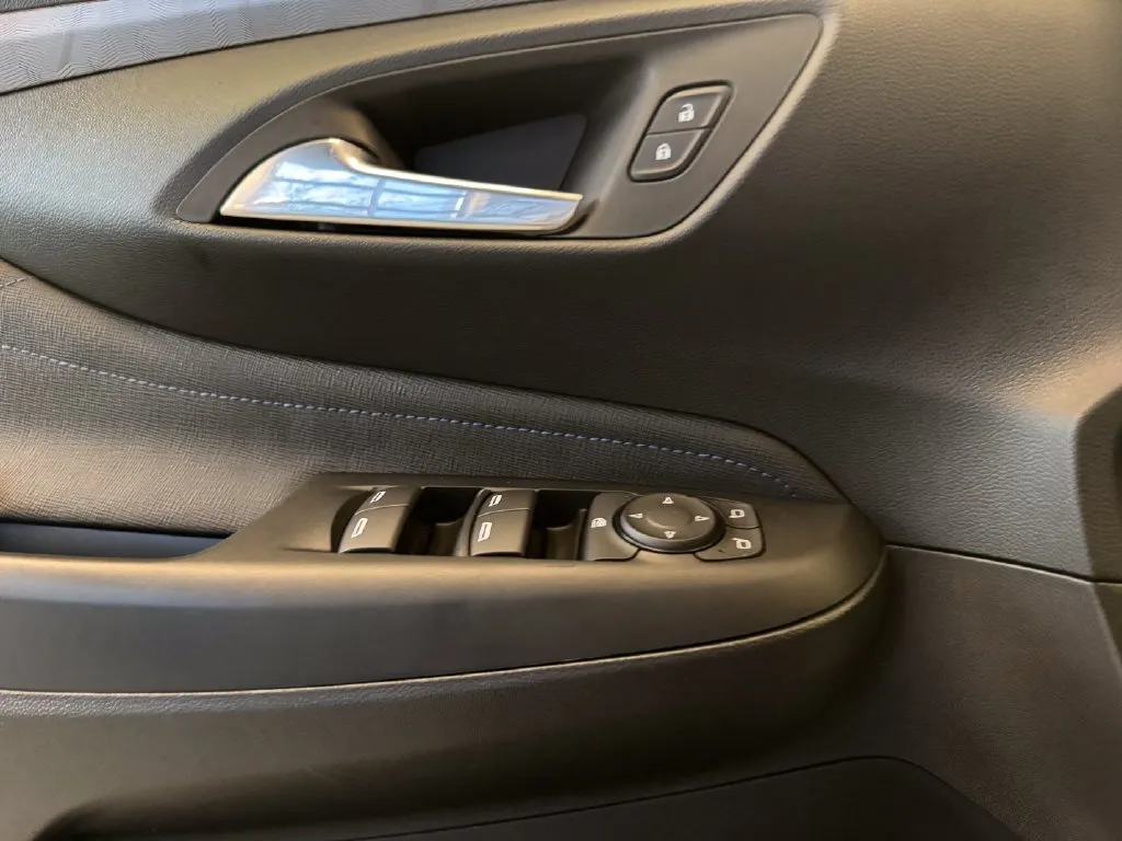 Buick Envista photo 19