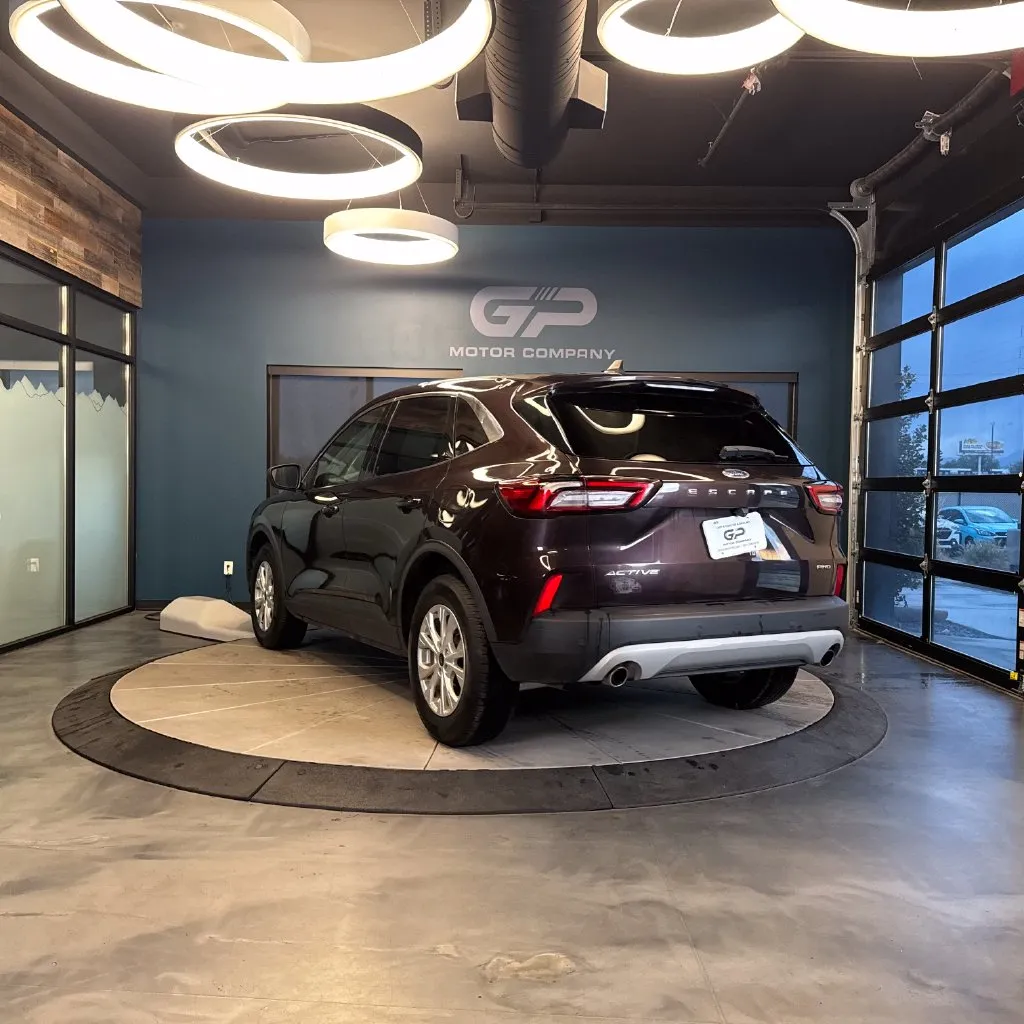 Ford Escape photo 5