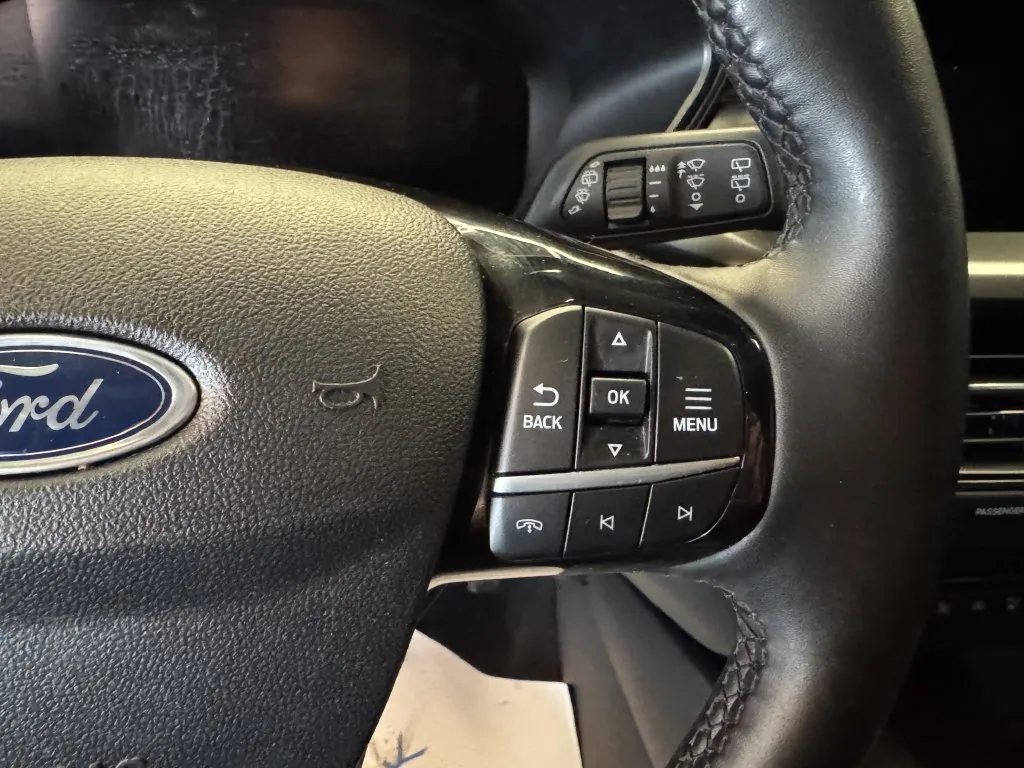Ford Escape photo 12