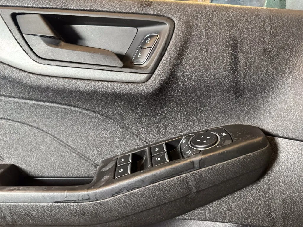 Ford Escape photo 19