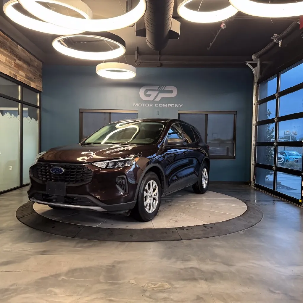 Ford Escape photo 7
