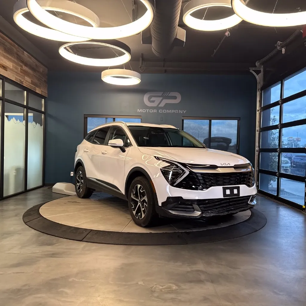 White 2025 Kia Sportage EX for sale in Kaysville, UT
