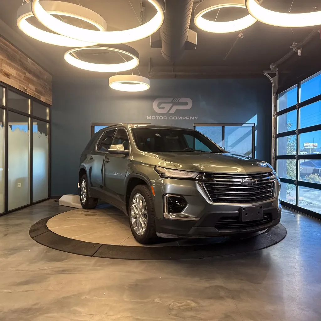 Silver 2022 Chevrolet Traverse LT for sale in Kaysville, UT