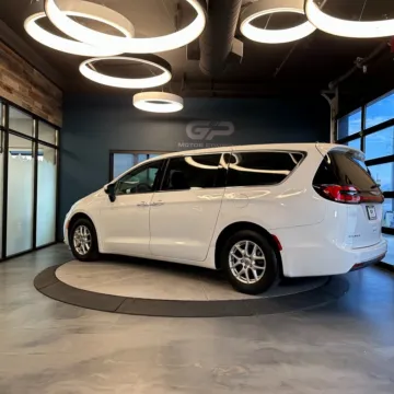 More photos of 2023 Chrysler Pacifica Touring at GP Motor Company, UT