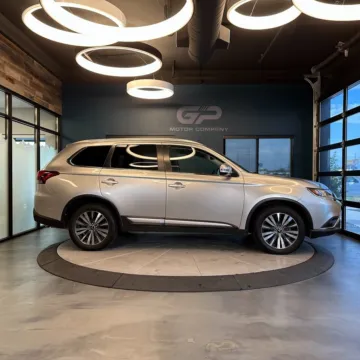 Photos of 2020 Mitsubishi Outlander ES for sale in Kaysville, UT at GP Motor Company
