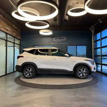 Photos of 2021 Kia Seltos EX for sale in Kaysville, UT at GP Motor Company