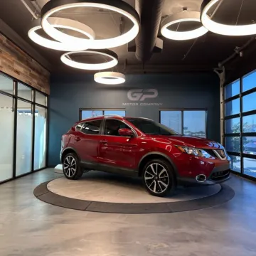 Red 2019 Nissan Rogue Sport SL for sale in Kaysville, UT