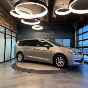 Silver 2017 Chrysler Pacifica Touring for sale in Kaysville, UT