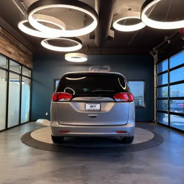 More photos of 2017 Chrysler Pacifica Touring at GP Motor Company, UT