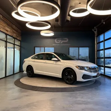 White 2024 Volkswagen Jetta 1.5T SE for sale in Kaysville, UT