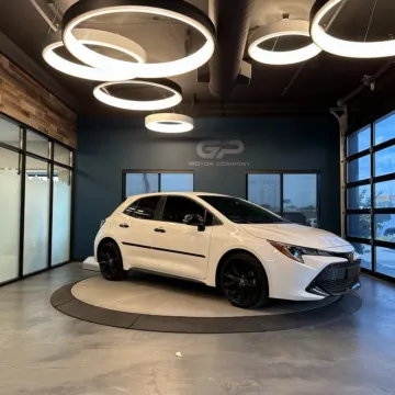 White 2020 Toyota Corolla Hatchback SE Nightshade Edition for sale in Kaysville, UT