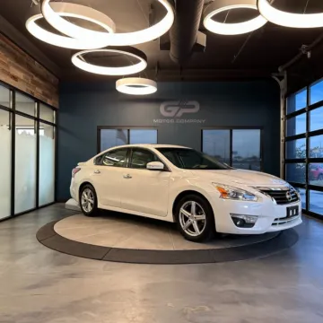 White 2014 Nissan Altima 2.5 SL for sale in Kaysville, UT