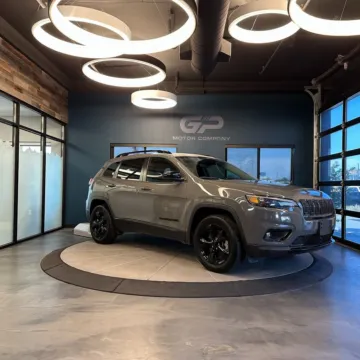 Gray 2023 Jeep Cherokee Altitude for sale in Kaysville, UT