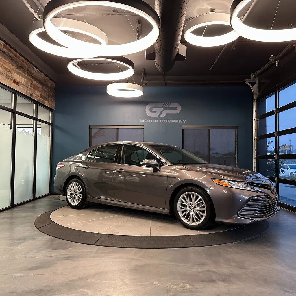 Gray 2018 Toyota Camry XLE for sale in Kaysville, UT