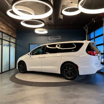 More photos of 2020 Chrysler Pacifica Touring at GP Motor Company, UT