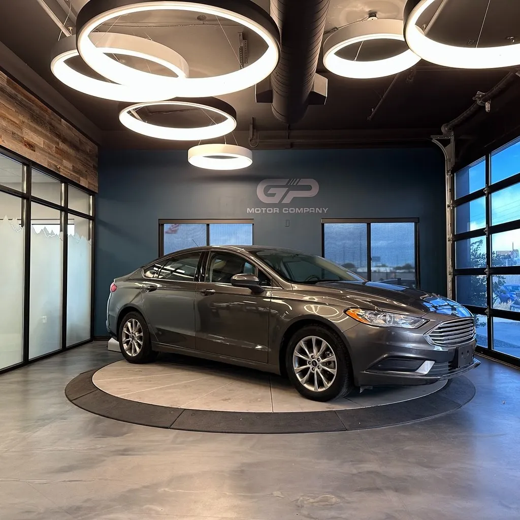 Gray 2017 Ford Fusion SE for sale in Kaysville, UT
