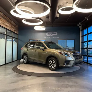 Green 2024 Subaru Forester Premium for sale in Kaysville, UT