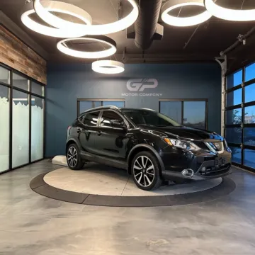 Black 2018 Nissan Rogue Sport SL for sale in Kaysville, UT