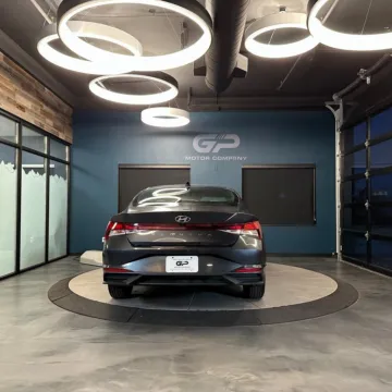 More photos of 2022 Hyundai Elantra SEL at GP Motor Company, UT