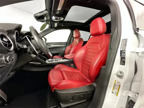More photos of 2022 Alfa Romeo Stelvio Veloce at AutoMax Preowned Framingham, MA
