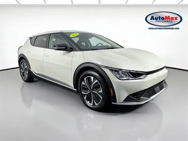 2024 Kia EV6 Light L/R's photo