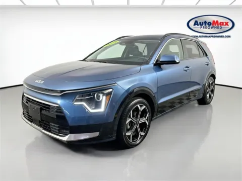 Another view of 2023 Kia Niro EX Touring for sale in Framingham, MA at AutoMax Preowned Framingham