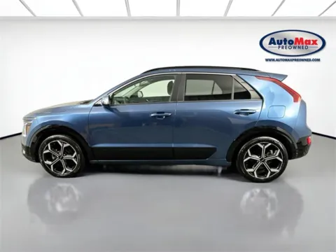 More photos of 2023 Kia Niro EX Touring at AutoMax Preowned Framingham, MA