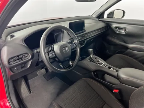 More photos of 2025 Honda HR-V Sport at AutoMax Preowned Framingham, MA