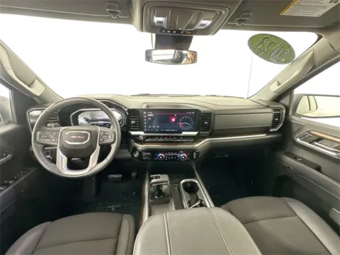 More photos of 2023 GMC Sierra 1500 Elevation at AutoMax Preowned Framingham, MA