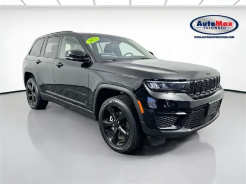 Black 2023 Jeep Grand Cherokee Altitude for sale in Framingham, MA