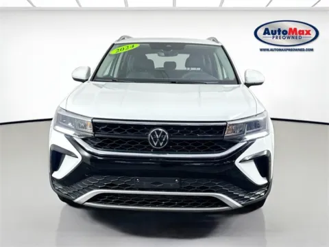 Photos of 2024 Volkswagen Taos 1.5T SE for sale in Framingham, MA at AutoMax Preowned Framingham