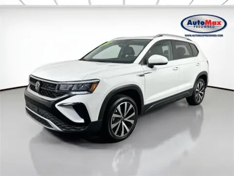 Another view of 2024 Volkswagen Taos 1.5T SE for sale in Framingham, MA at AutoMax Preowned Framingham