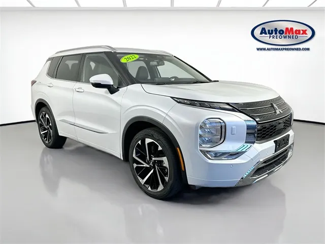 2022 Mitsubishi Outlander SEL Special Edition's photo