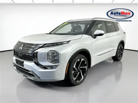 Another view of 2022 Mitsubishi Outlander SEL for sale in Framingham, MA at AutoMax Preowned Framingham