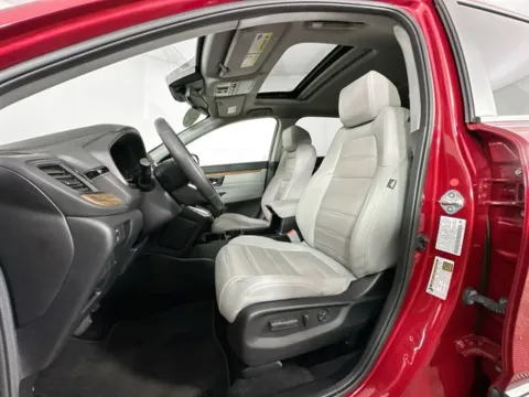 More photos of 2022 Honda CR-V EX-L at AutoMax Preowned Framingham, MA