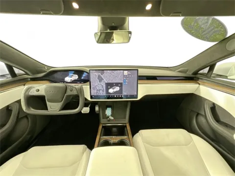 More photos of 2022 Tesla Model S at AutoMax Preowned Framingham, MA